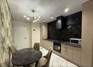 Сдаю однокомнатную квартиру, 52 м2, Ставрополь, улица Павла Буравцева, 46к3