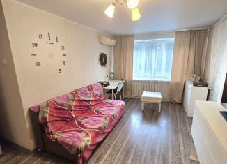 Сдается двухкомнатная квартира, 43.4 м2, Уфа, улица Карла Маркса, 40