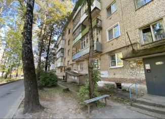 Продается двухкомнатная квартира, 46 м2, Смоленск, улица Попова, 38