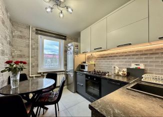 Продажа трехкомнатной квартиры, 67.3 м2, Тула, улица Кирова, 25