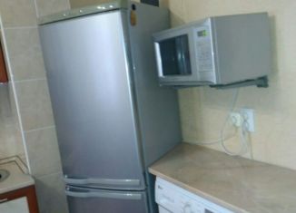 Сдаю 3-комнатную квартиру, 64 м2, Саратов, Луговая улица, 62/70