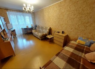 Сдается 1-ком. квартира, 32 м2, Уфа, улица Аксакова, 72