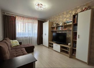 Продаю 2-ком. квартиру, 46 м2, Смоленск, улица Нормандия-Неман, 2А