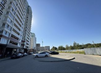 Продам 1-комнатную квартиру, 38.3 м2, Смоленск, улица Александра Степанова, 1