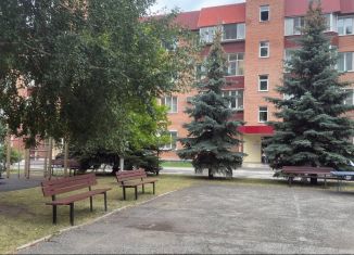 Сдача в аренду 3-ком. квартиры, 120 м2, Тольятти, Приморский бульвар, 2