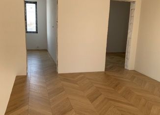 Продается трехкомнатная квартира, 120 м2, Махачкала, улица Гайдара Гаджиева, 5Б