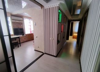 Продам 3-комнатную квартиру, 78 м2, посёлок городского типа Гурзуф, улица Строителей, 11Ак2