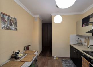 Сдается в аренду 2-ком. квартира, 52 м2, Тобольск, микрорайон 7А, 4