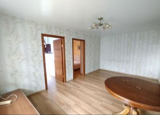 Сдача в аренду 4-комнатной квартиры, 65 м2, Верхняя Пышма, улица Мичурина, 1