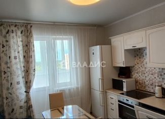 Сдаю в аренду двухкомнатную квартиру, 58.3 м2, Тобольск, 15-й микрорайон, 11А