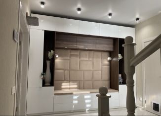 Продается 5-ком. квартира, 200 м2, Пенза, Ягодная улица, 9