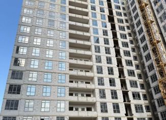 Продаю 2-ком. квартиру, 93 м2, Махачкала, улица Перова, 13Б