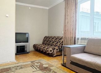 Сдается в аренду однокомнатная квартира, 39 м2, Петергоф, Санкт-Петербургский проспект, 58