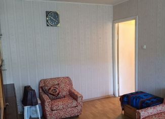 Трехкомнатная квартира на продажу, 56.7 м2, Саратов, улица имени В.М. Азина, 35А