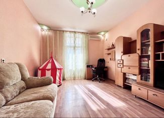 Продам 3-комнатную квартиру, 71.6 м2, Ростов-на-Дону, улица 20-я Линия, 60, Пролетарский район