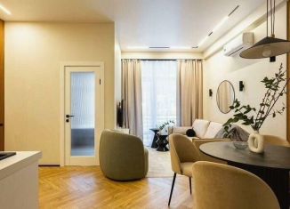 Продам 2-комнатную квартиру, 55 м2, посёлок городского типа Красная Поляна, улица Турчинского, 10