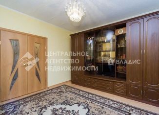 Продается 2-ком. квартира, 74.5 м2, Рязань, улица 4-я Линия, 64