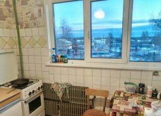 Сдается в аренду 2-ком. квартира, 47 м2, Ленинградская область, улица Машиностроителей, 40