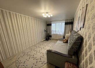 Сдается 2-комнатная квартира, 52 м2, Арзамас, Солнечная улица, 12А