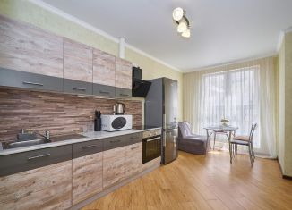 Продаю 1-ком. квартиру, 40 м2, Краснодар, Красная улица, 176лит1/3, микрорайон Центральный