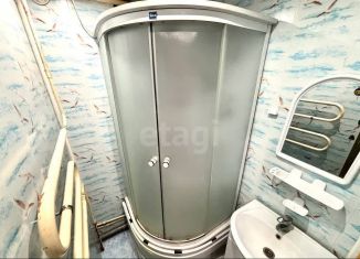 Продажа 2-ком. квартиры, 42.7 м2, Киров, улица Аэропорт, 2