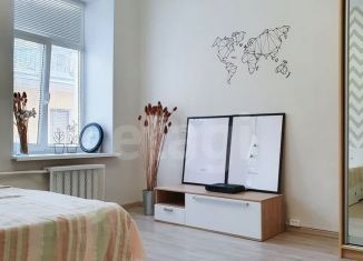 Продам комнату, 18 м2, Санкт-Петербург, Садовая улица, 65