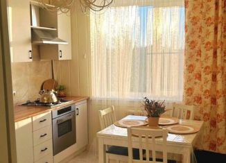 Сдается 3-ком. квартира, 62.9 м2, Ростов-на-Дону, проспект 40-летия Победы, 73/12