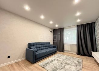 Продам 1-ком. квартиру, 35.5 м2, Тюмень, улица Александра Матросова, 1