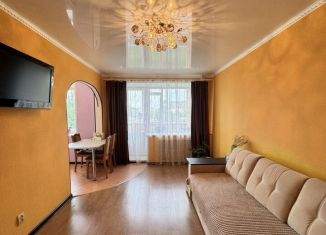 Трехкомнатная квартира на продажу, 61.4 м2, Нефтекамск, улица Карла Маркса, 16