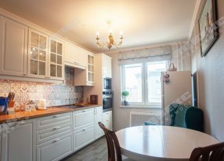 2-комнатная квартира на продажу, 65 м2, посёлок Шушары, Ростовская улица, 26к1