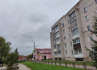 2-ком. квартира на продажу, 60.7 м2, Вичуга, Советская улица, 37