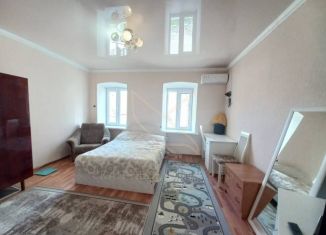 Продаю 1-комнатную квартиру, 35 м2, Пятигорск, Октябрьская улица, 33