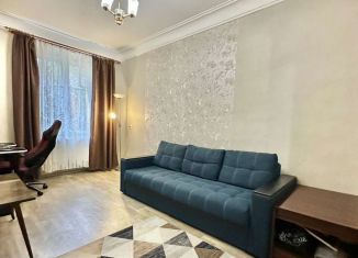 Сдается в аренду 1-комнатная квартира, 33 м2, Мурманск, улица Адмирала Флота Лобова, 44