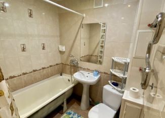 Сдаю 1-комнатную квартиру, 35 м2, Ярославская область, улица Менделеева, 2