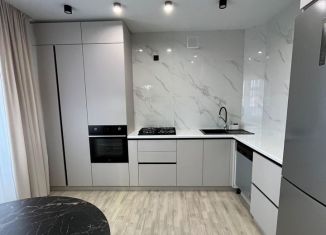 Продажа 2-ком. квартиры, 61 м2, Татарстан, улица Баки Урманче, 32