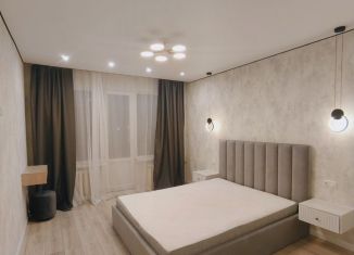 Продажа трехкомнатной квартиры, 60 м2, Казань, улица Лушникова, 3