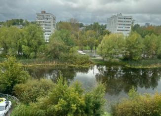 Сдам в аренду 2-комнатную квартиру, 52 м2, Татарстан, улица Маршала Чуйкова, 25