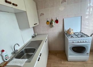 Аренда 2-ком. квартиры, 50 м2, Кингисепп, Крикковское шоссе, 27/50