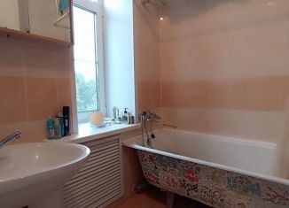 Продажа трехкомнатной квартиры, 69 м2, Ярославль, улица Некрасова, 52/35