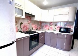 Продается 1-ком. квартира, 40 м2, Энгельс, проспект Строителей, 47/4