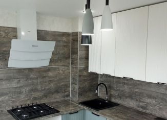 Продажа 2-ком. квартиры, 47.3 м2, Кирово-Чепецк, Чепецкая улица, 13