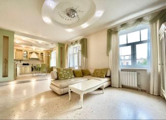 2-комнатная квартира в аренду, 111 м2, Санкт-Петербург, 14-я линия Васильевского острова, 91