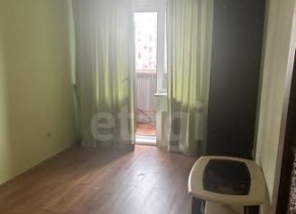 Продаю однокомнатную квартиру, 30.3 м2, Тюмень, улица Василия Гольцова, 4