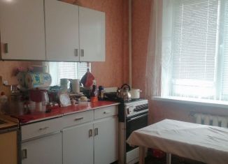 Продается 2-ком. квартира, 52.8 м2, Саратов, улица имени П.Ф. Батавина, 6