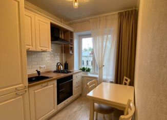 Продаю двухкомнатную квартиру, 46 м2, Саратов, Большая Казачья улица, 69/73