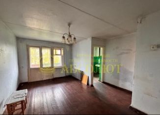 Продажа 2-ком. квартиры, 42.3 м2, Ревда, улица Максима Горького, 31