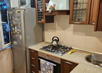 Сдача в аренду 1-ком. квартиры, 32 м2, Сочи, улица Кирова, 77, микрорайон Черемушки