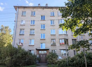 Продажа однокомнатной квартиры, 31.5 м2, Гатчина, улица 7-й Армии, 10А