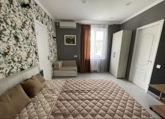 Сдам 2-комнатную квартиру, 38 м2, Сочи, Таллинская улица, 42