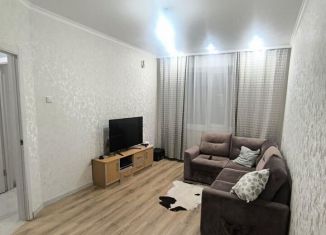 Продаю 1-ком. квартиру, 35 м2, Ставрополь, улица Пирогова